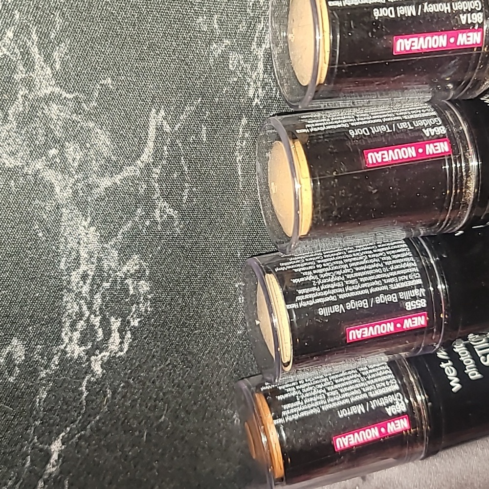 Wet n Wild Tan Foundation Stick Creamy Blendable Bundle & save - Picture 6 of 6